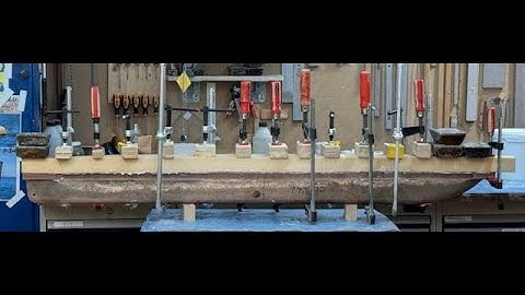 16 Nov gluing the Divinycell, 2 layers