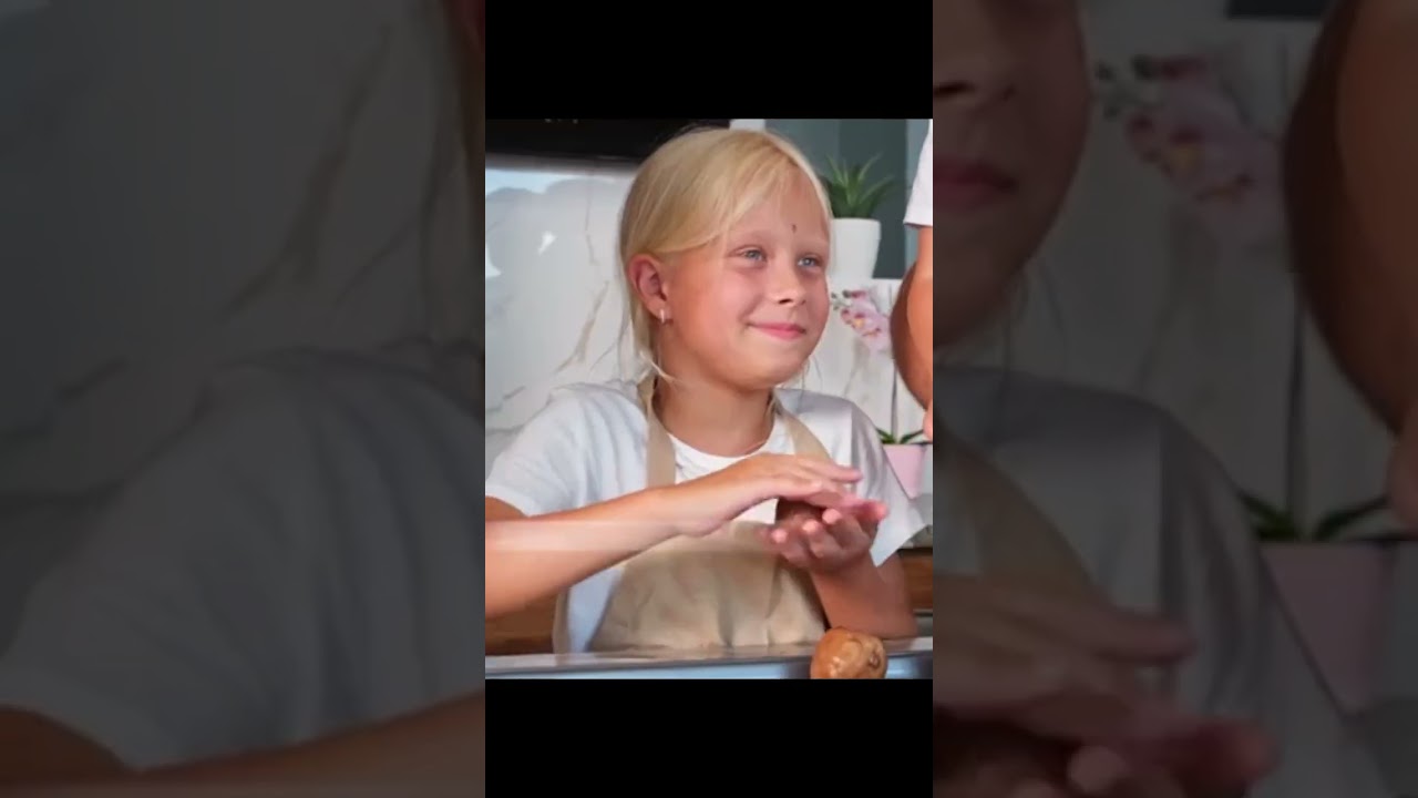 @holofkhan70 Elevate Your Baking Game: 8-Piece Bakeware Set Review!" 