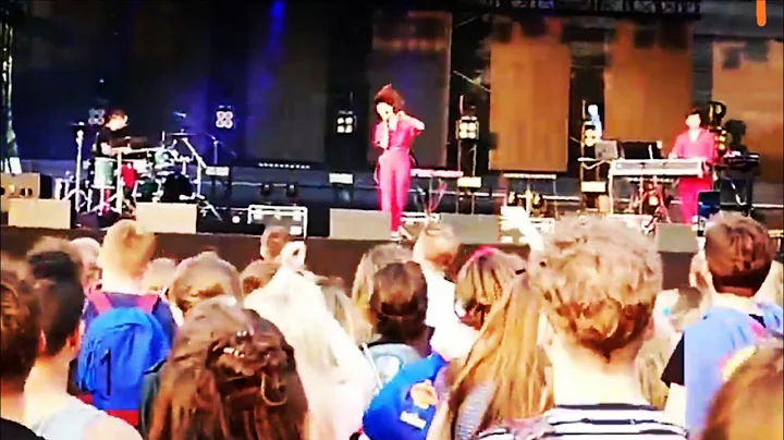 THE DUMPLINGS Frank ( Taniec) // Warszawa 08/06/2019