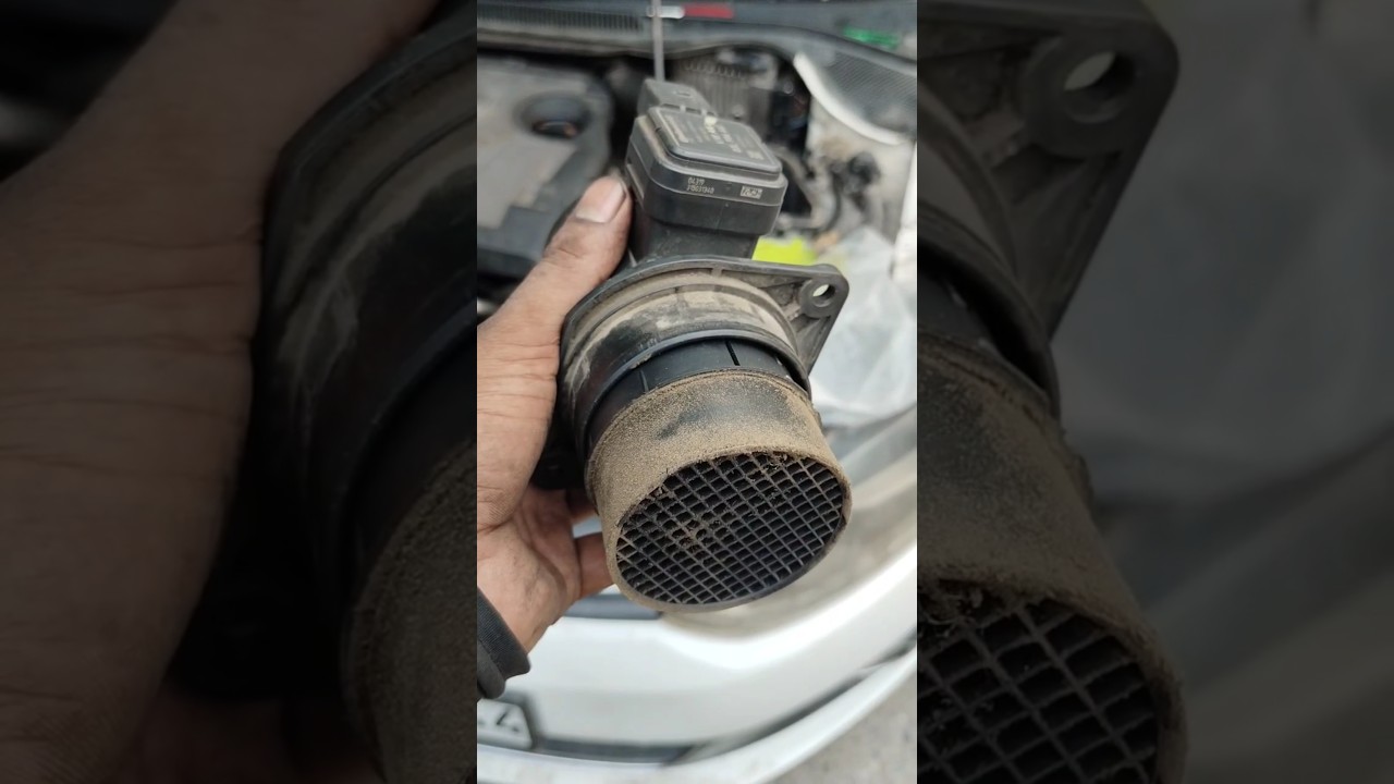 How to clean a MAF SENSOR?🤔🔧. #shortsfeed #mafsensor #auto #therearhub #automobile #carservice