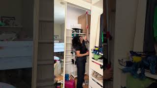 Mi clóset me anda dando malas energías !!  - - #closetcleanout #closetorganization #deepcleaning
