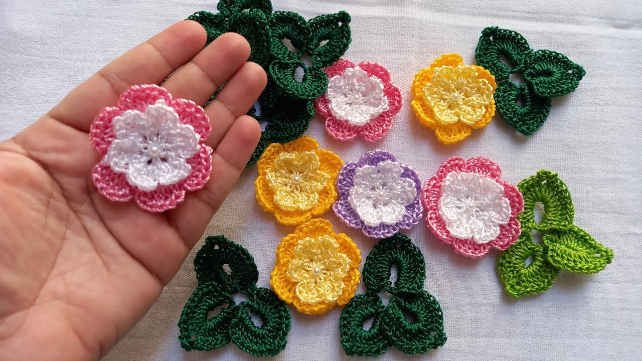 ふー子୨୧　おまとめ3点 HOW TO MAKE A TRIPLE CROCHET FLOWER AND LEAF - YouTube