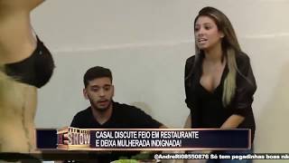 Casal Discute Em Restaurante E Loira Fica Só De Lingerie Para Aparecer