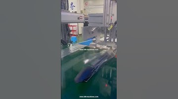 Cooking spoon side pushing feeding horizontal inserting bag packaging machine