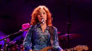 Watch Bonnie Raitt Shakin Shakin Shakes video