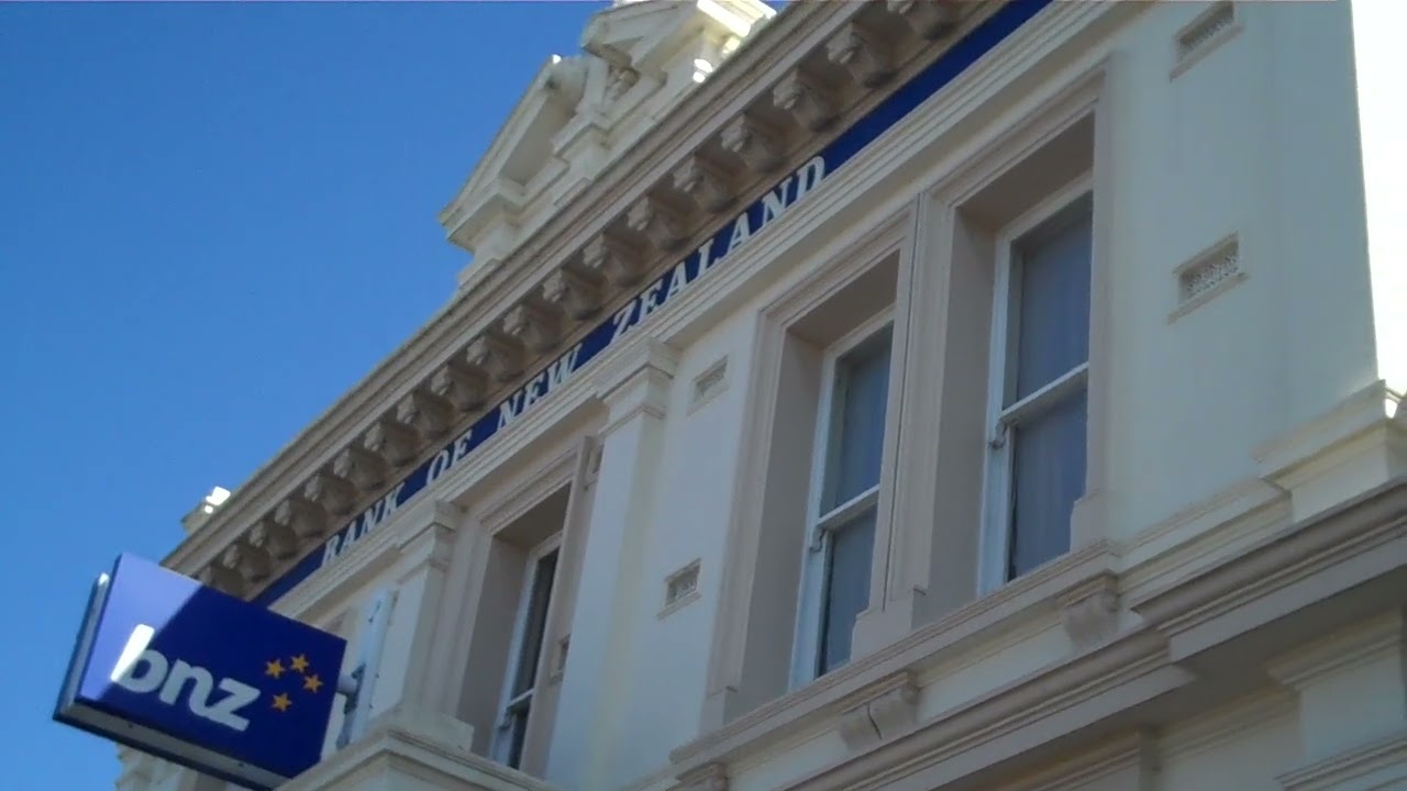 BNZ Marton Closes 21Nov2012