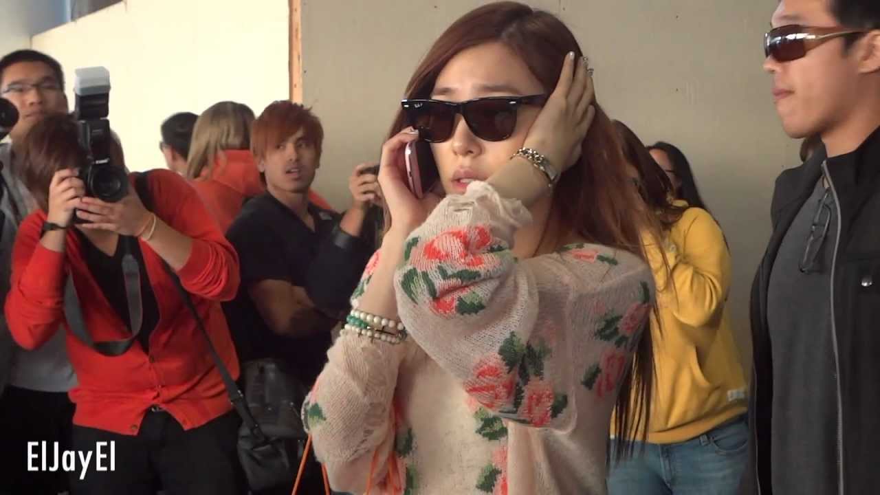 [FANCAM] 20121109 SNSD Tiffany & Sunny Arrival | LA Int'l Airport (Angle 01)