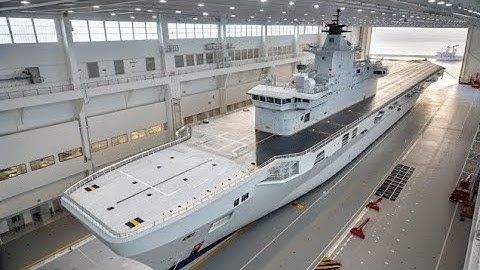 2026年最新版 日本海を守る最前線！航空運用能力と最新防衛システムを備えた伊勢航空母艦の全貌