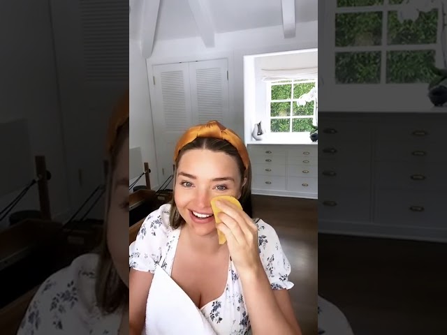 Miranda Kerr (@mirandakerr) archived Instagram live stream from April 30, 2020