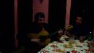 Roberto Fausto en mi casa - En una casa de teja