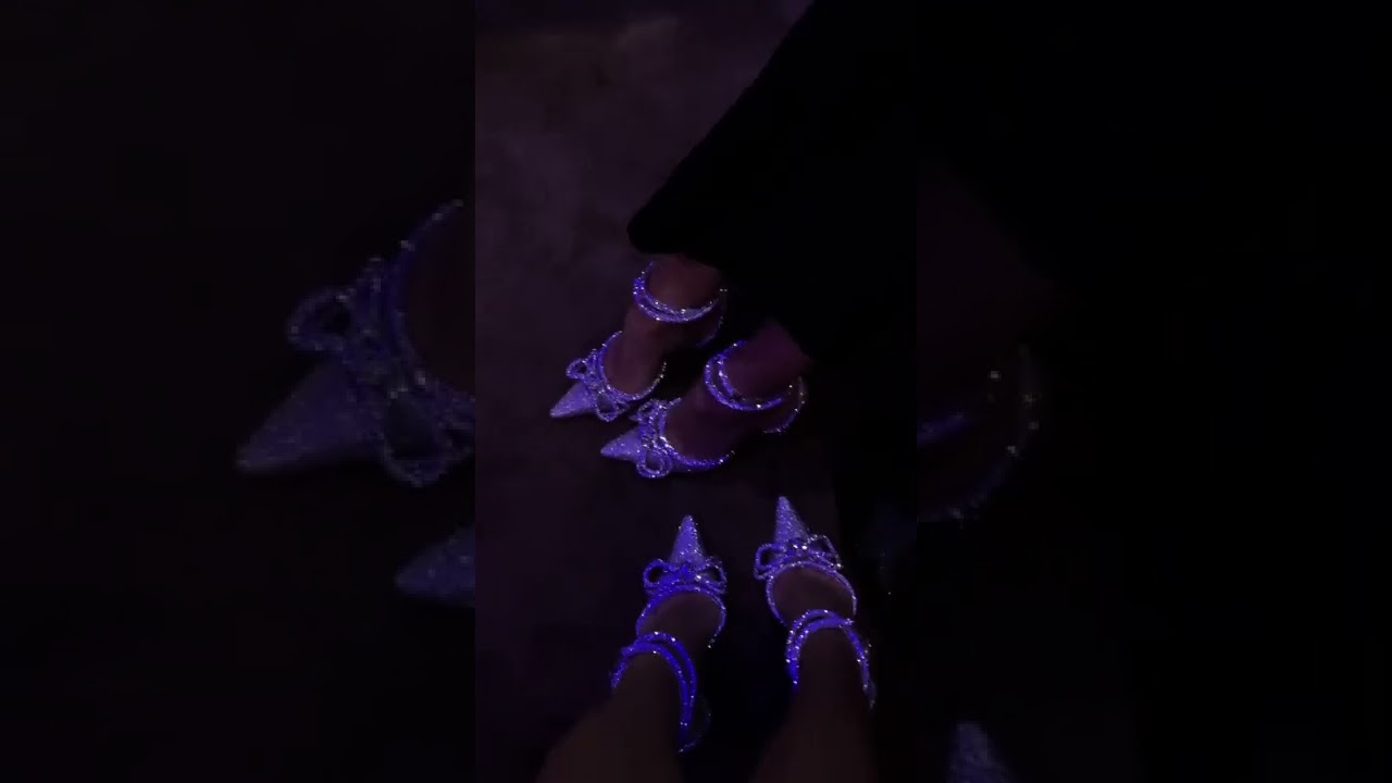 TRENDY SHOES FASHION 2022: Swarovski Crystal Shoes