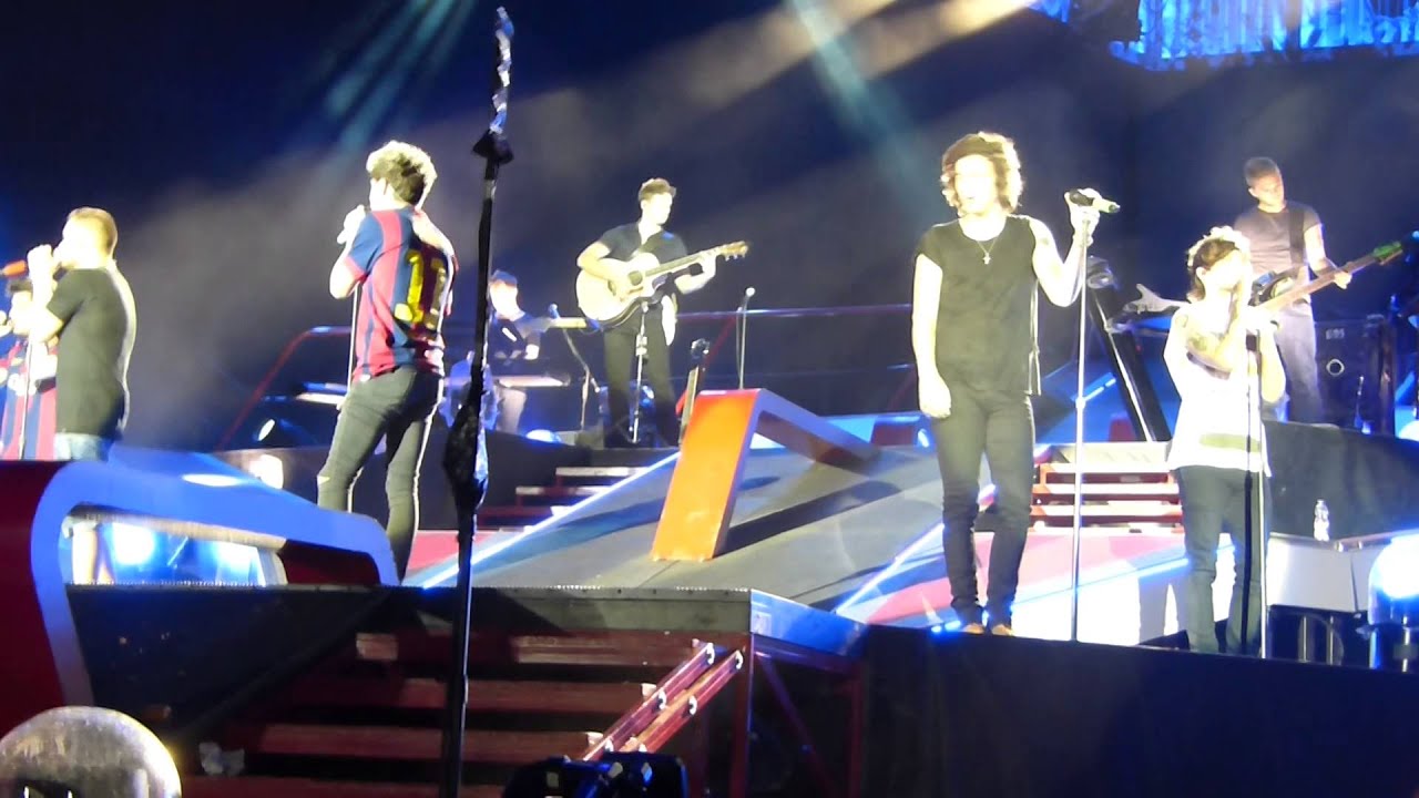 One Direction - You and I || Barcelona 8/7/2014 first row