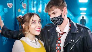 Le Garçon Mystérieux tombe Amoureux d’une Fille Discrète ! Ma Crush me sauve du harcèlement