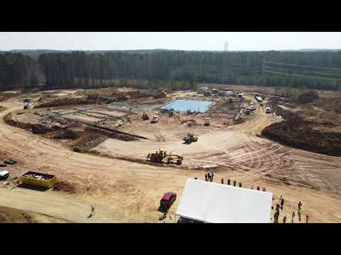 Inicio de la obra de Lyons Farm School