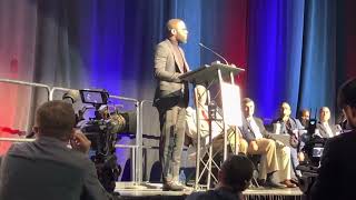 Celebrity Floyd Mayweather talks about his family and his older sister that he never talks about Profile