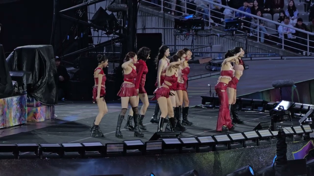[4K] 250424 트와이스(TWICE) - FANCY + TT [고양종합운동장 : 콜드플레이 내한 공연 오프닝 게스트]