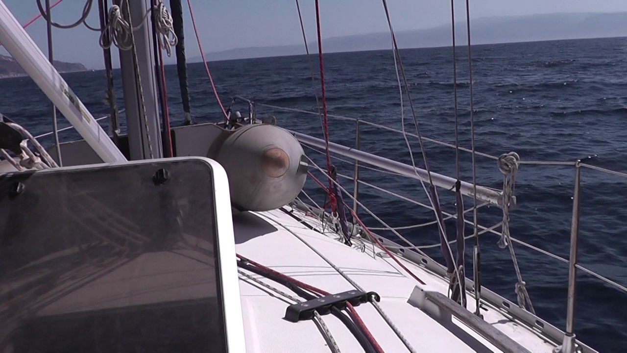 Risalendo lo Stretto di Messina - 1 -