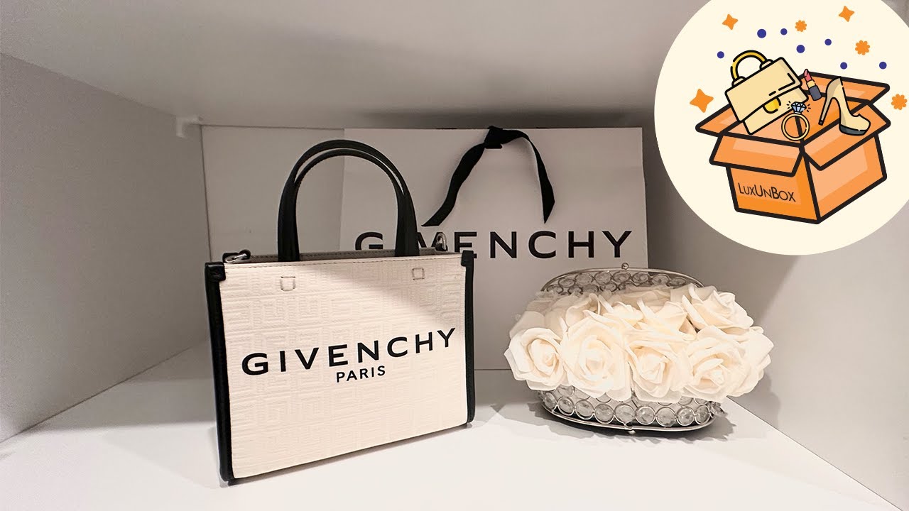 GIVENCHY Mini G Tote | What is in my bag?