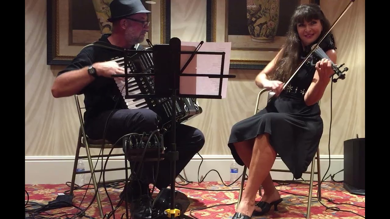 Czardas by Monti. Aija Izaks - Violin, Velizar Shumanov - Accordion. 