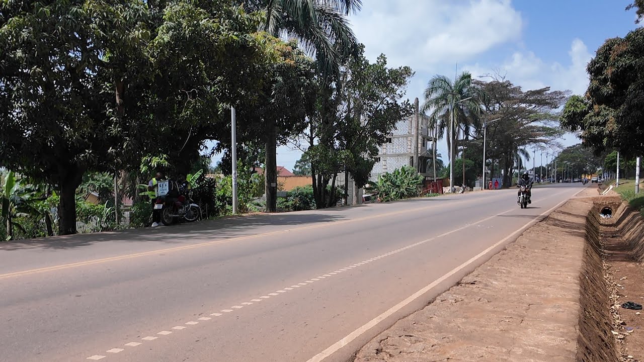 Пеший переход из Кампалы в город Энтеббе: Бесконечная красота дороги Энтеббе EP-4