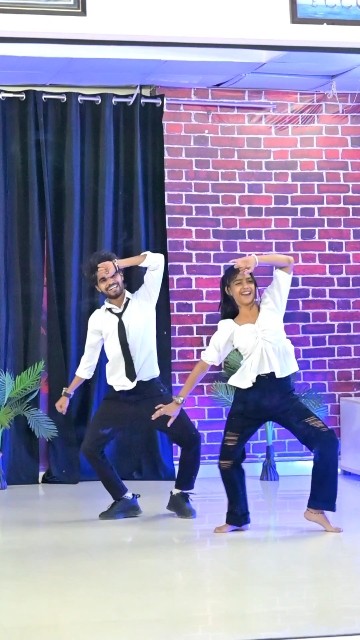 Aao kabhi haveli pe?❤️| Trending Shorts| Dance #shorts #youtubeshorts #shortvideo #trending #love