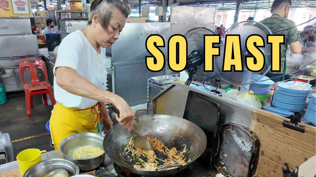 Char Kway Teow Lady - PENANG Cecil street Market