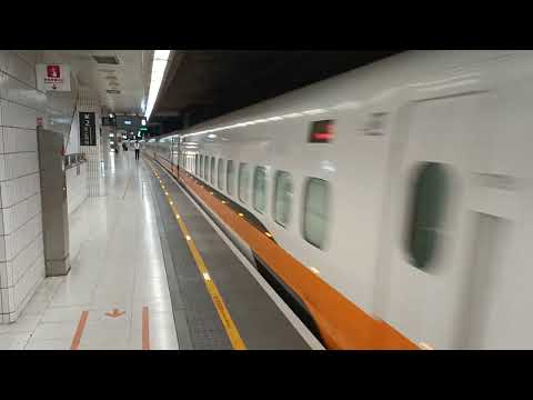 2022.06.10 1533次高鐵列車板橋出站