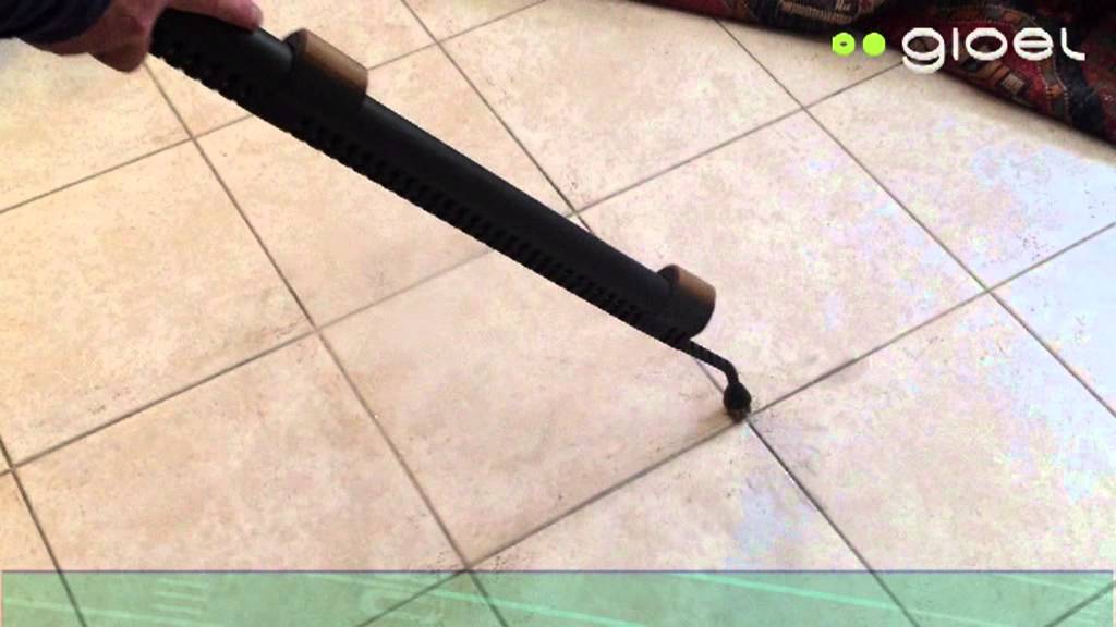 Pulire le fughe in 3 mosse Pulire casa con il vapore