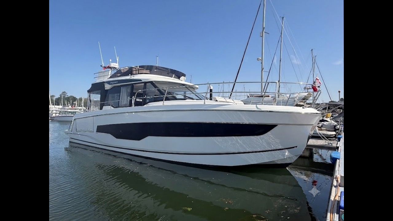 ⁣Jeanneau Merry Fisher 1295 Flybridge fro sale by YACHTS.CO