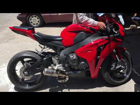 Honda CBR 1000 testing exhaust sound