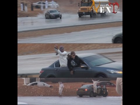 جنون الهوندا تمزلج بالمطر