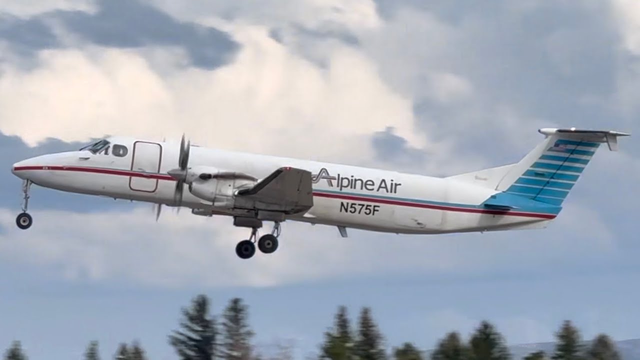 Alpine Air Express Beech 1900C Takeoff From Idaho Falls [N575F] - YouTube