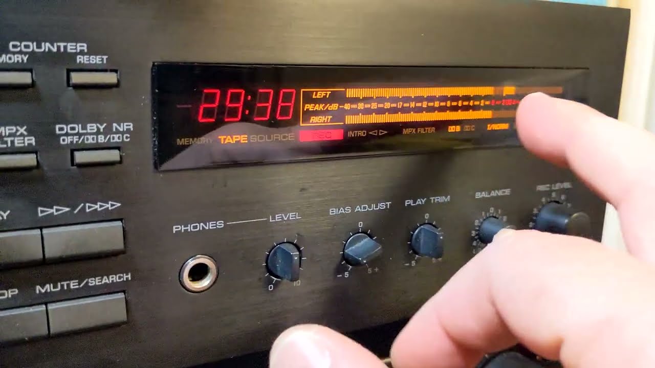 Yamaha KX-650 - excellent vintage 3 head cassette deck - What is