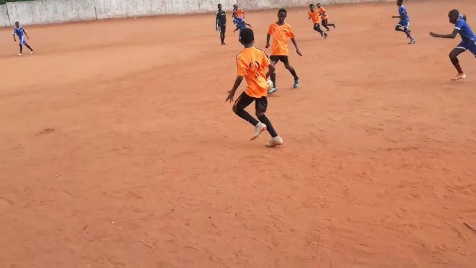 𝐏𝐑𝐄𝐌𝐈𝐄𝐑 𝐏𝐑𝐎J𝐄𝐂𝐓𝐎𝐒 Reabilita escola de futebol no Zango “TI  NANDINHO” - PlatinaLine