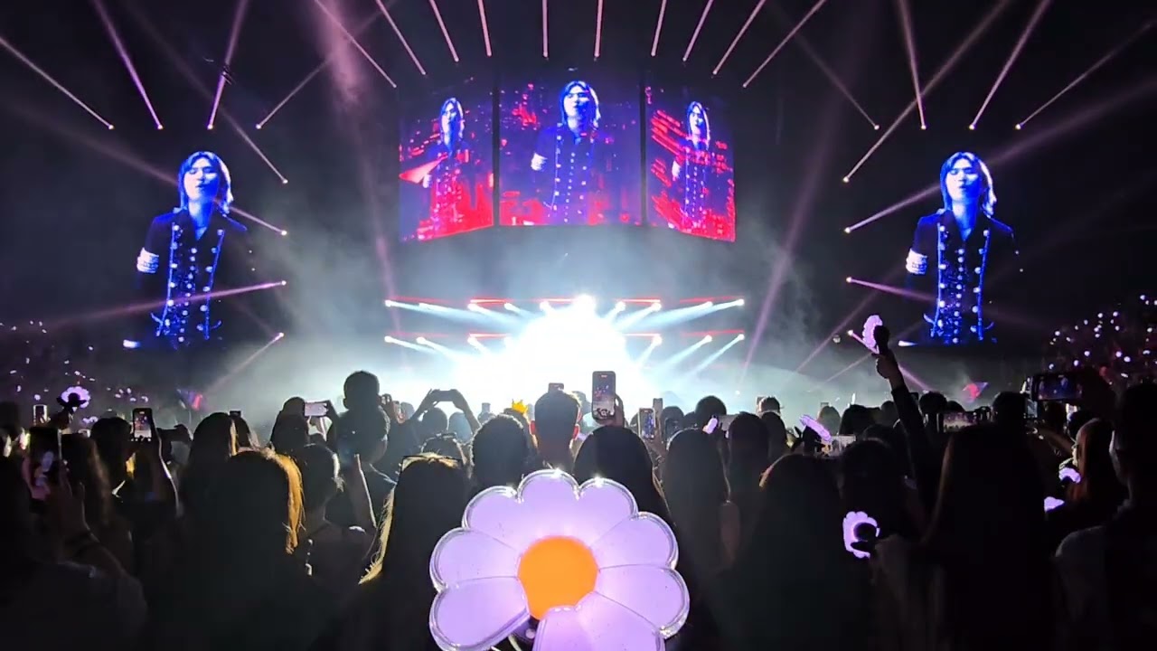  G DRAGON IN NEWARK 8/23