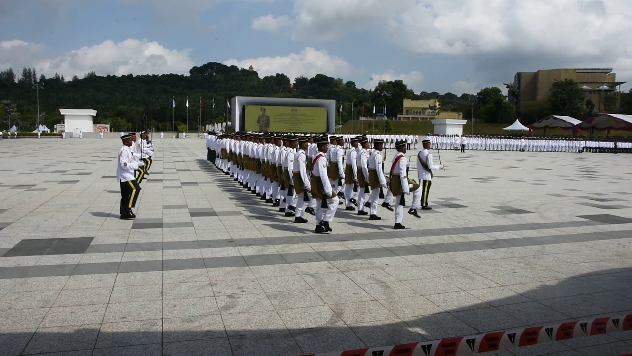 Perarakan Panji-Panji SPB Agung 2018 - Raptai penuh 02