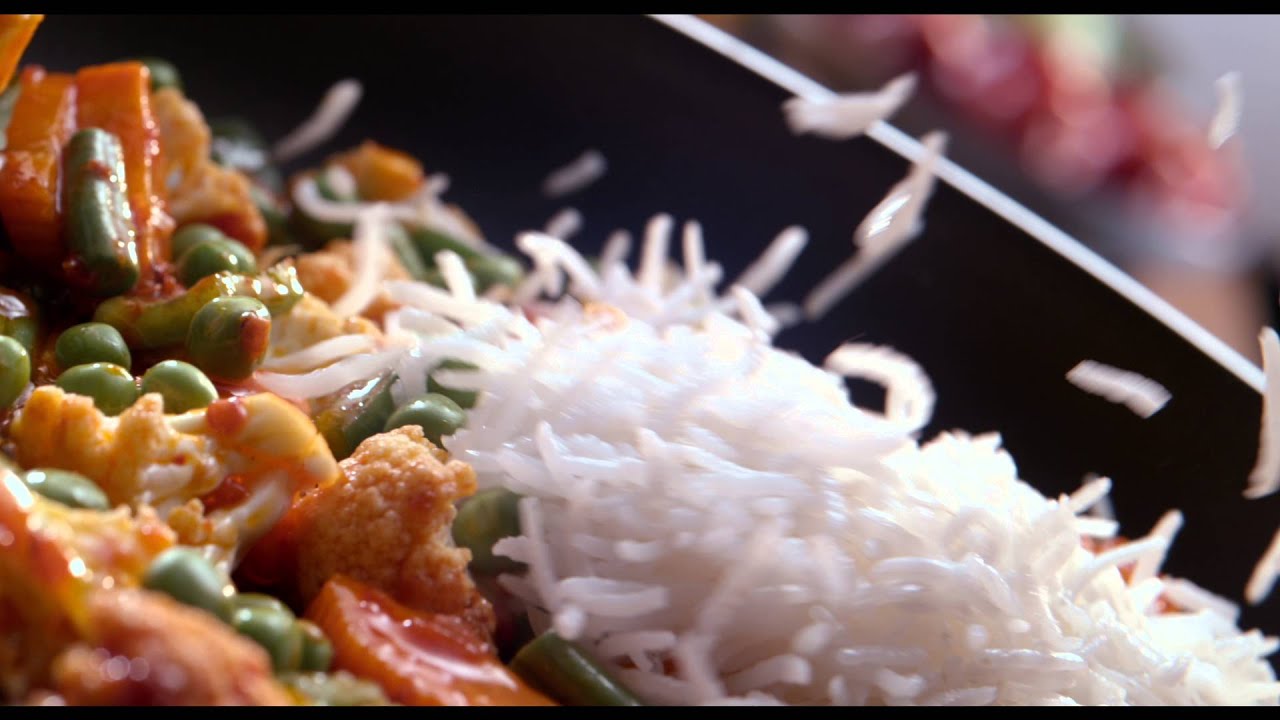 Bin Bulaye Mehmaan Saqib Saleem Ayesha Raza Ching's Schezwan