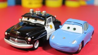Disney Store Exclusive Cars - Sheriff And Sally