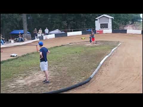 RC OVAL RACING!! Heat Race ACTION!! 4WD SC TRUCK!! at Countyline Raceway and Hobby 9-23-23