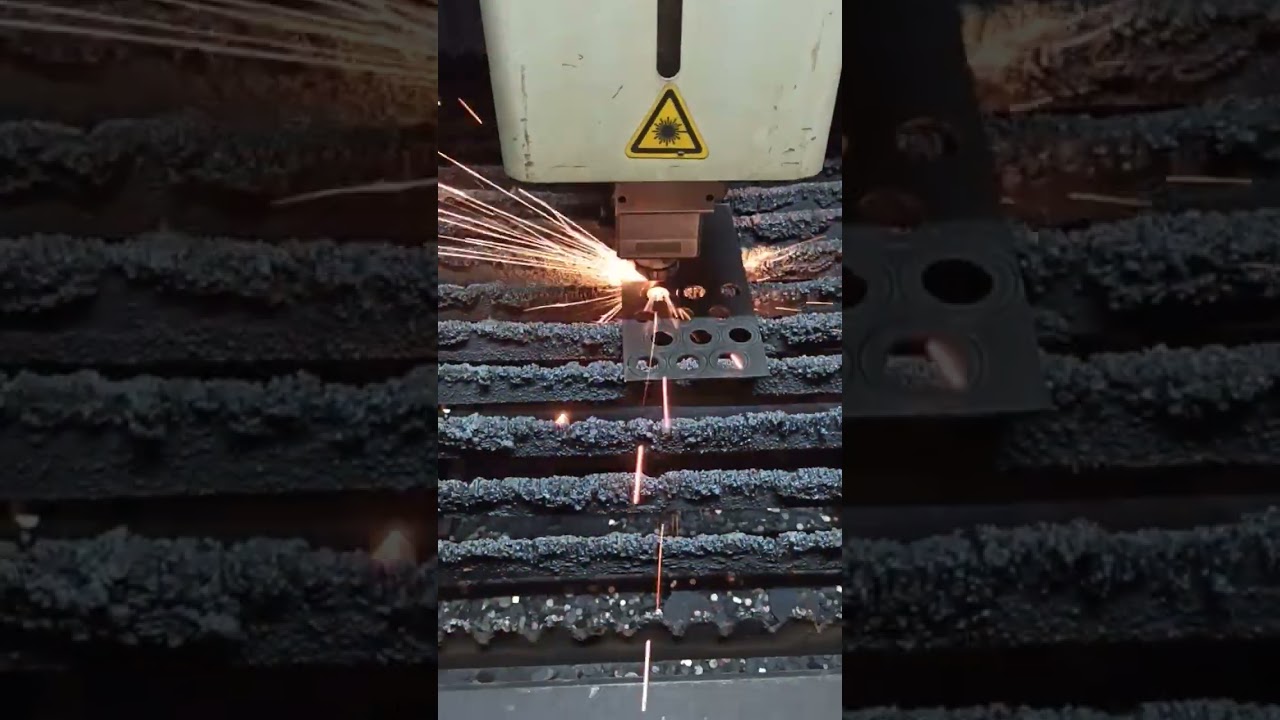 Чистый рез 2 мм стали на лазере Raycus 3 кВт