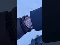 La bellezza dell’inverno innevato con al polso il Seiko Slim Samurai Rosso #seiko #srpl11k1
