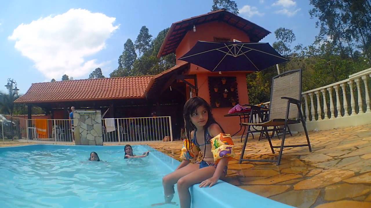1° Vídeo Video Atrio DC186 Na piscina filmando debaixo D'água