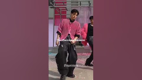 My favorite move 😍 #straykids #skz #chan #leeknow #changbin #hyunjin #han #felix #seungmin #jeongin