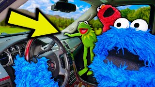 Kermit The Frog, Elmo, \& Cookie Monster STEAL a Cadillac Escalade! (Cookies 4 Hire)