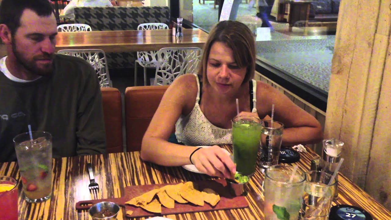 LYFE Kitchen Restaurant Review - YouTube