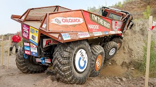 Massive 8x8 Truck Bends Itself to Climb a Giant Hill !