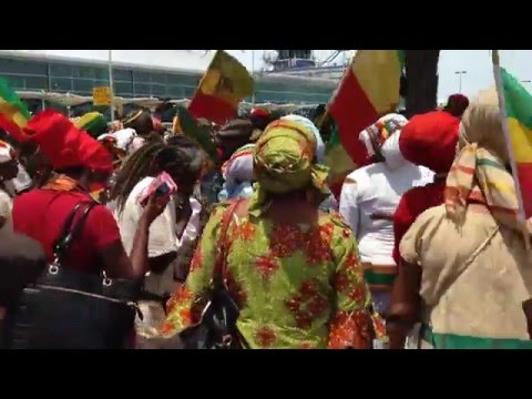 HUNDREDS OF RASTAFARIAN CHANT @ THE NORMAN MANLEY AIRPORT