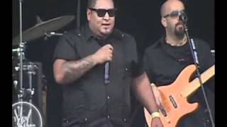 Video thumbnail of "INSPECTOR "BESAME MUCHO" VIVE LATINO 2009"