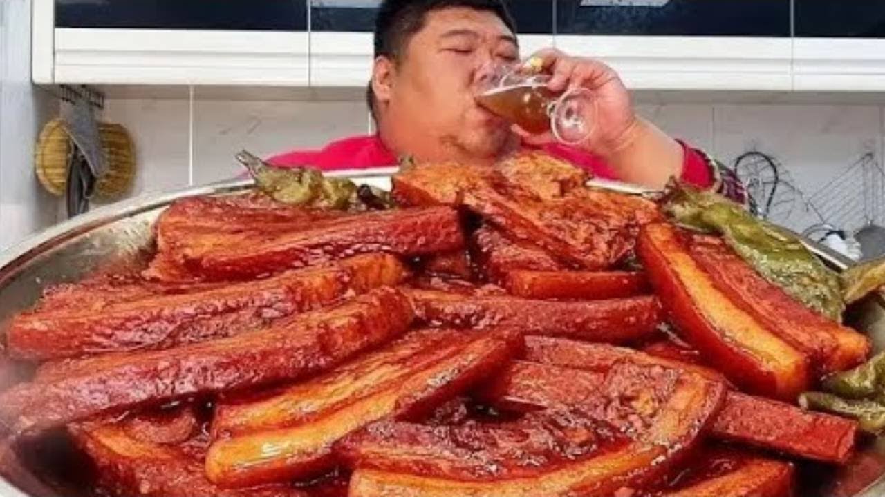 Monkey Brother made 10 pounds of pork belly into ”Ba Zi Rou”, it was so ...