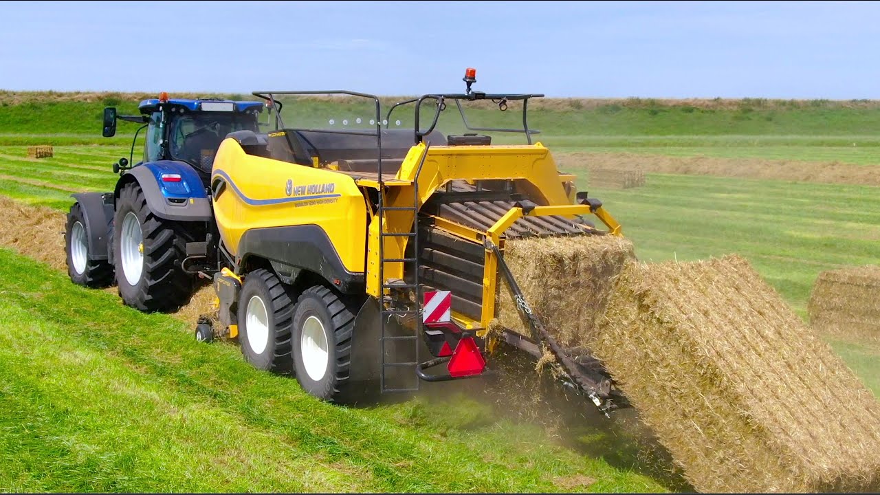 Baling Grass Seed Hay and Straw | New Holland T7.315 + BigBaler 1290 High Density